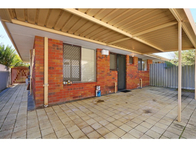 2A Grantham Place, Carlisle WA 6101