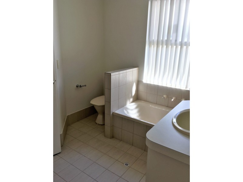 2/84 Henry Street, East Cannington WA 6107