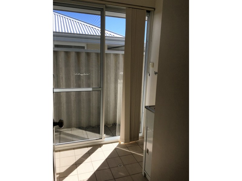 2/84 Henry Street, East Cannington WA 6107