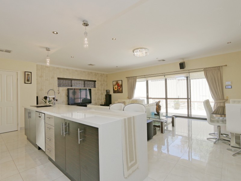 15A Cornwall Street, Lathlain WA 6100