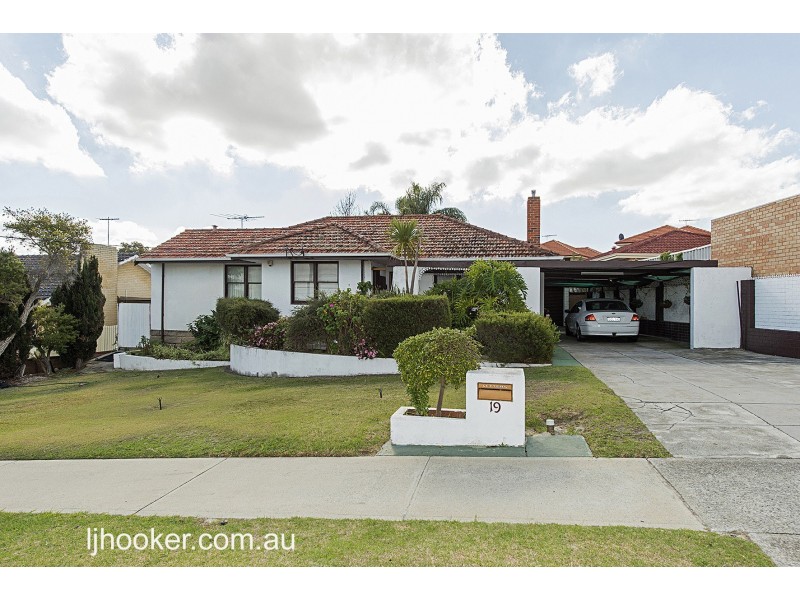 19 Farnham Street, Bentley WA 6102