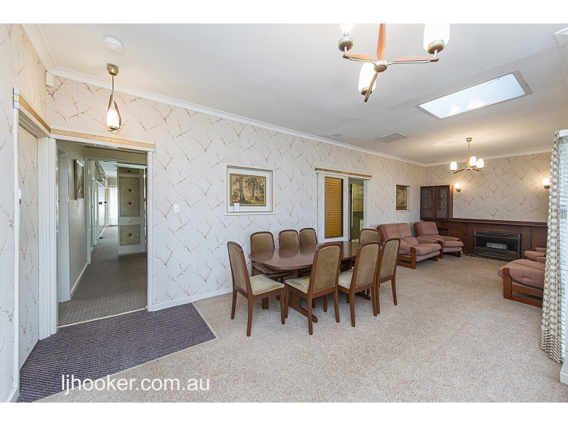 19 Farnham Street, Bentley WA 6102