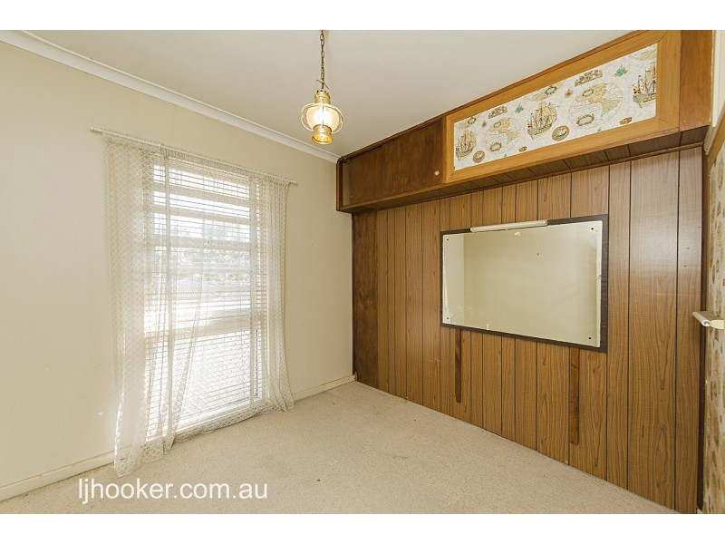 19 Farnham Street, Bentley WA 6102