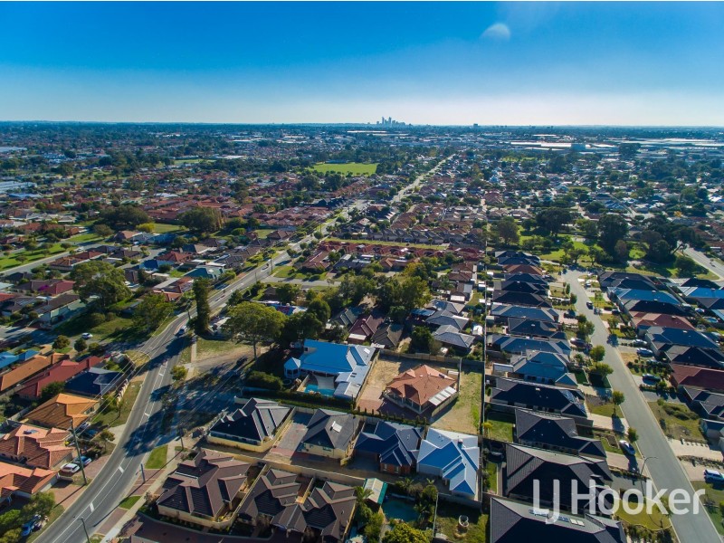 22D Stephen Street, Queens Park WA 6107