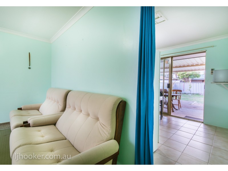 5 Firetail Court, Seville Grove WA 6112