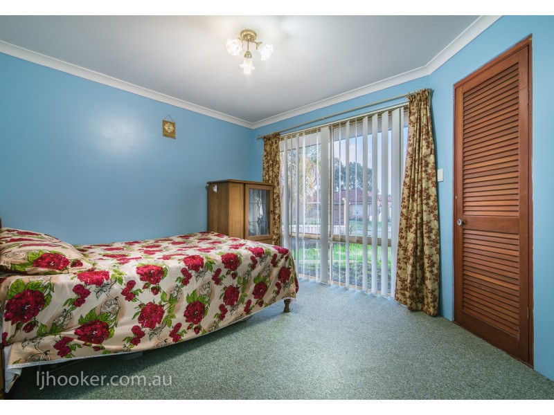 5 Firetail Court, Seville Grove WA 6112