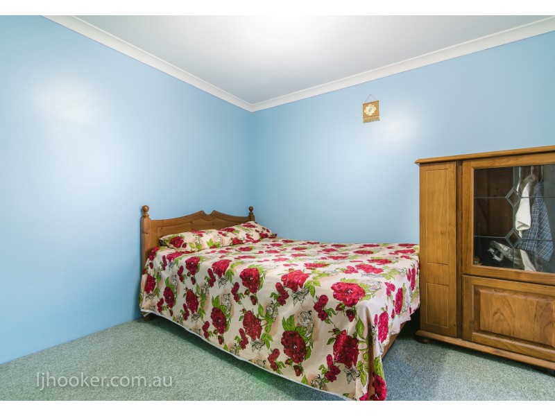 5 Firetail Court, Seville Grove WA 6112