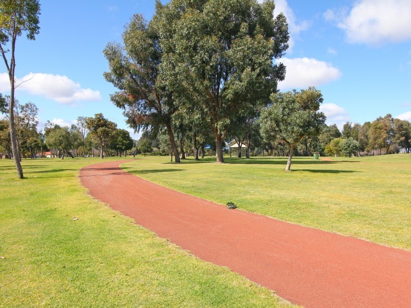 5 Miamba Court, Karawara WA 6152