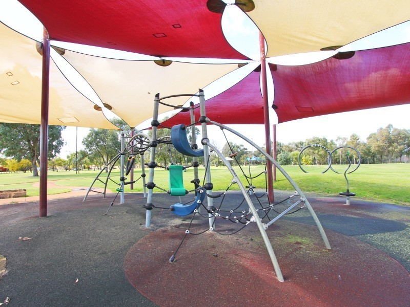 5 Miamba Court, Karawara WA 6152