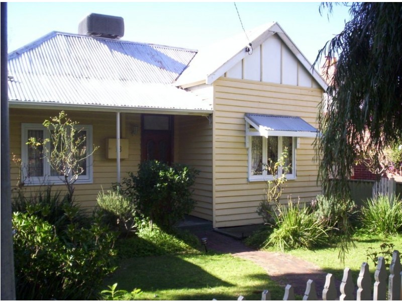 18 Hubert Street, East Victoria Park WA 6101