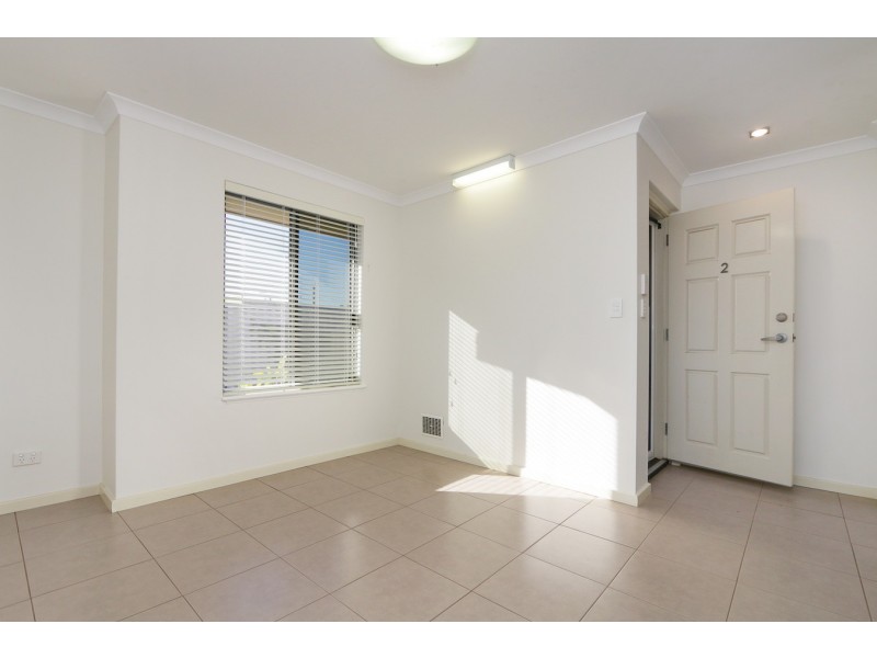 2/82 Great Northern Highway, Midland WA 6056