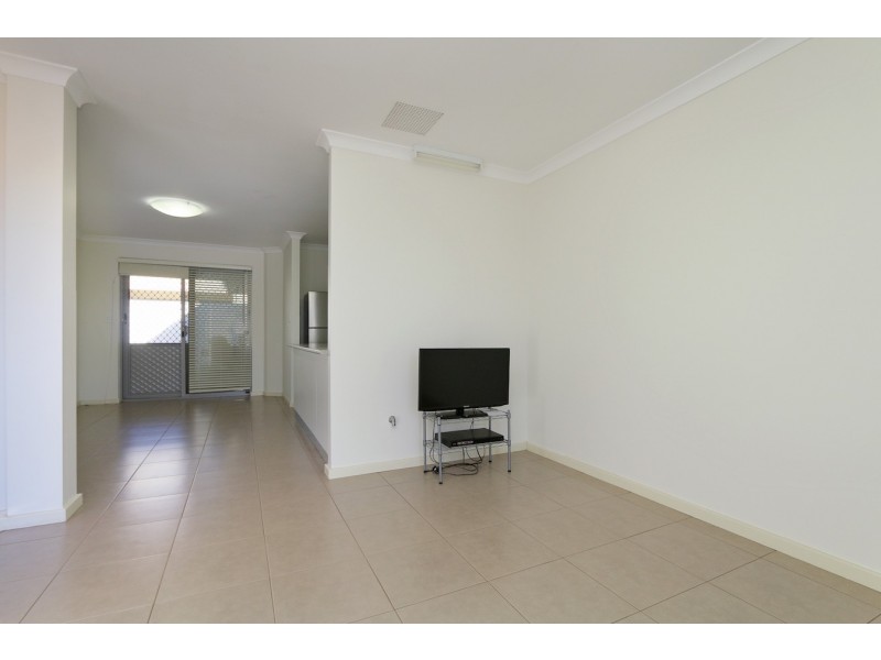 2/82 Great Northern Highway, Midland WA 6056