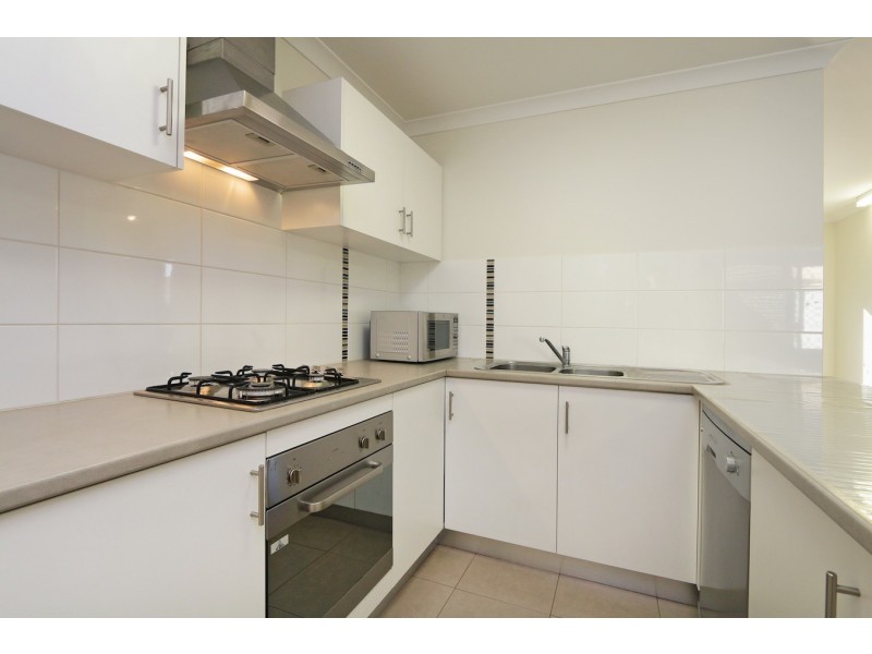 2/82 Great Northern Highway, Midland WA 6056