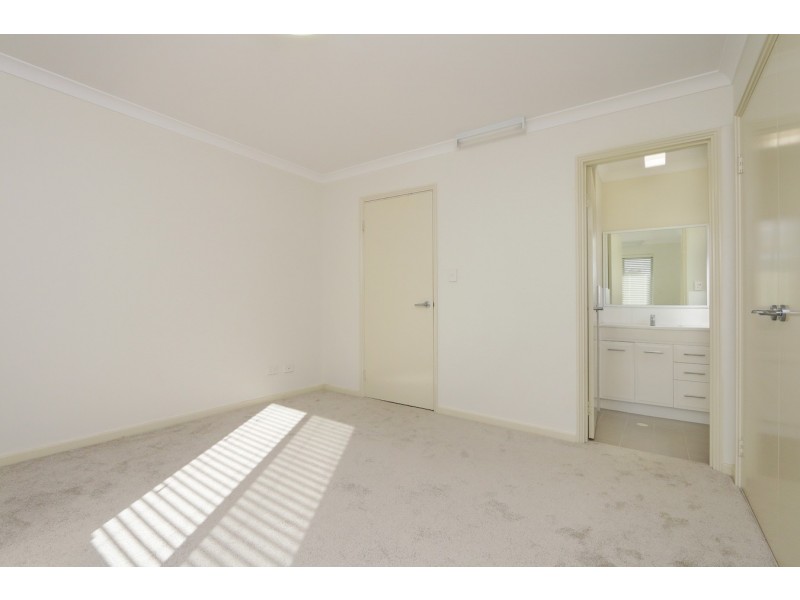 2/82 Great Northern Highway, Midland WA 6056