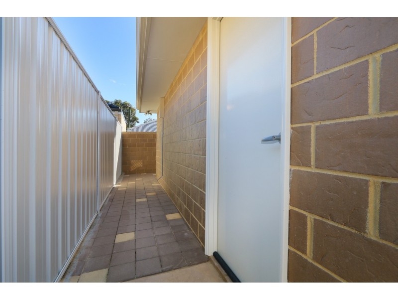 2/82 Great Northern Highway, Midland WA 6056