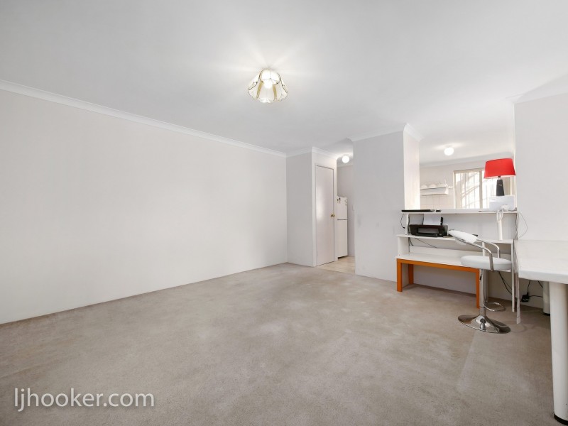 4/3 Fogerthorpe Crescent, Maylands WA 6051