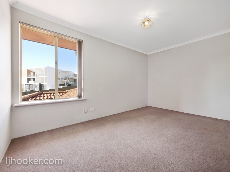 4/3 Fogerthorpe Crescent, Maylands WA 6051