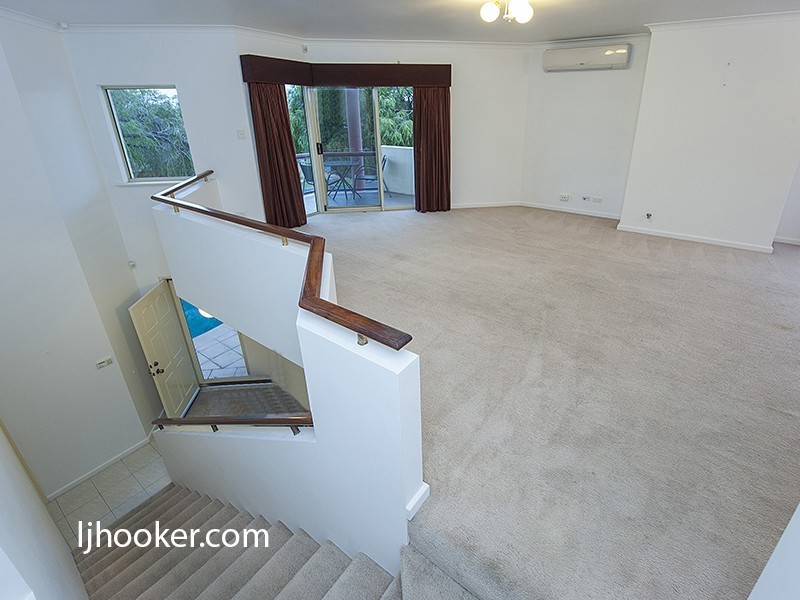 4/20 Egham Road, Burswood WA 6100