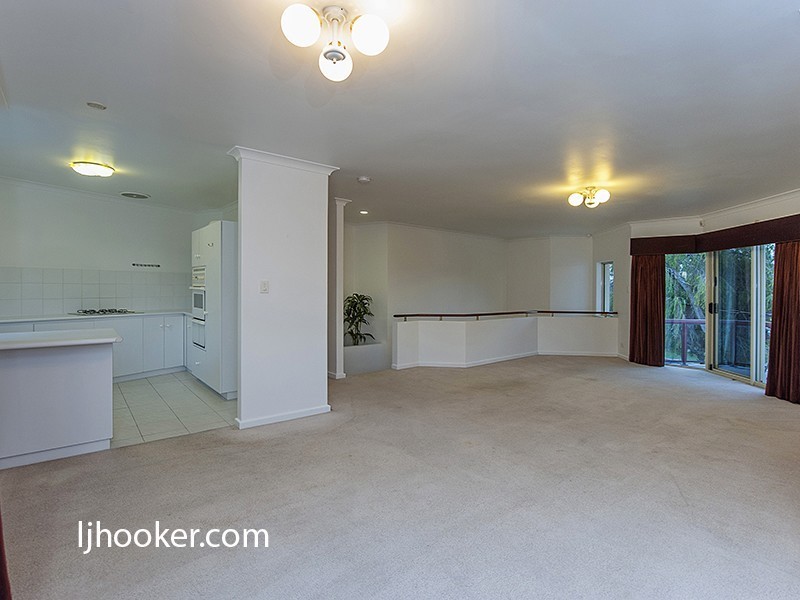 4/20 Egham Road, Burswood WA 6100