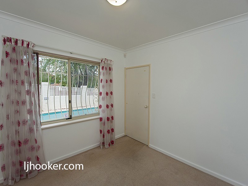 4/20 Egham Road, Burswood WA 6100