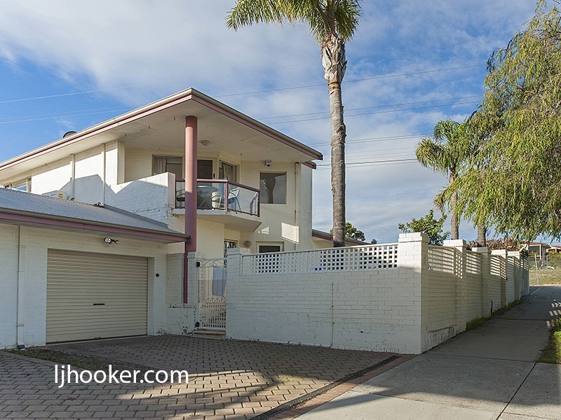 4/20 Egham Road, Burswood WA 6100