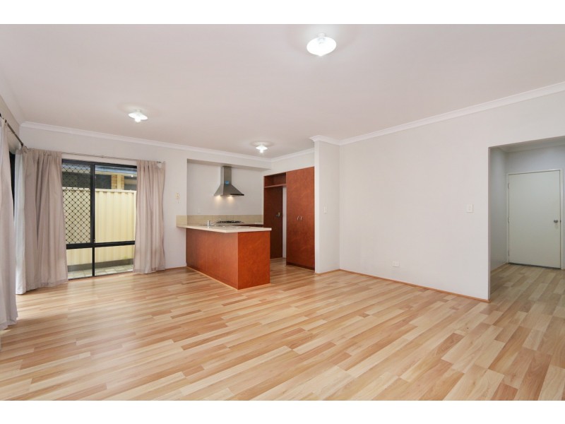 85A Walpole Street, St James WA 6102