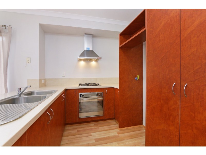 85A Walpole Street, St James WA 6102