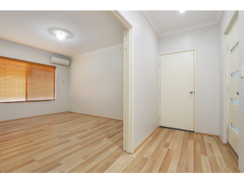 85A Walpole Street, St James WA 6102