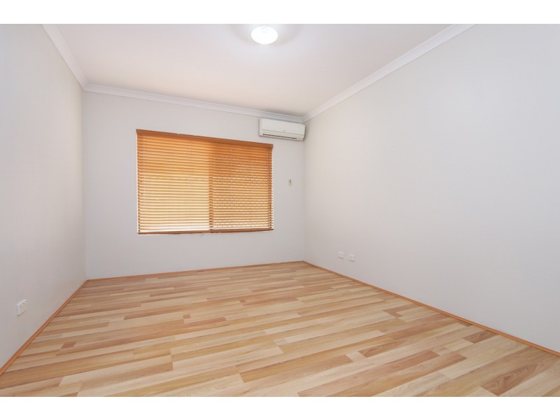 85A Walpole Street, St James WA 6102