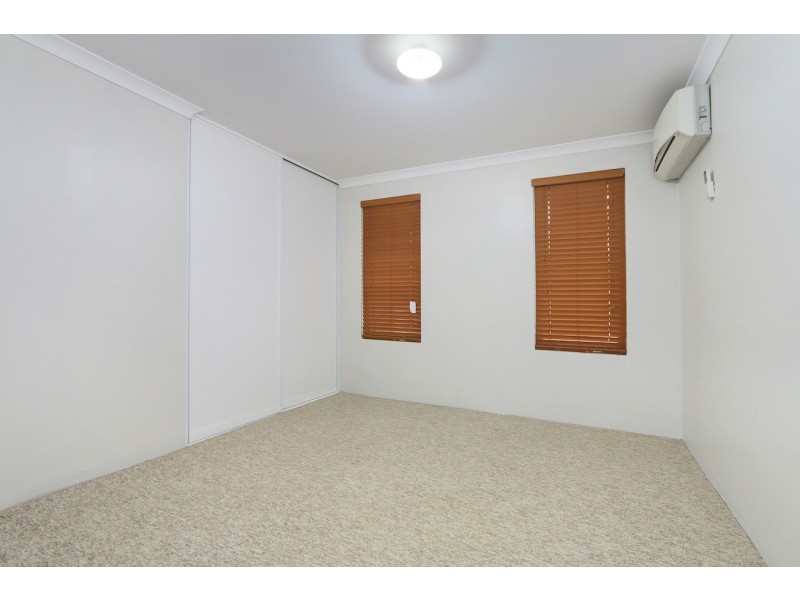 85A Walpole Street, St James WA 6102