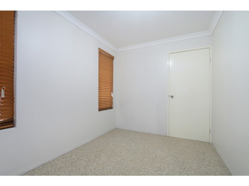 85A Walpole Street, St James WA 6102