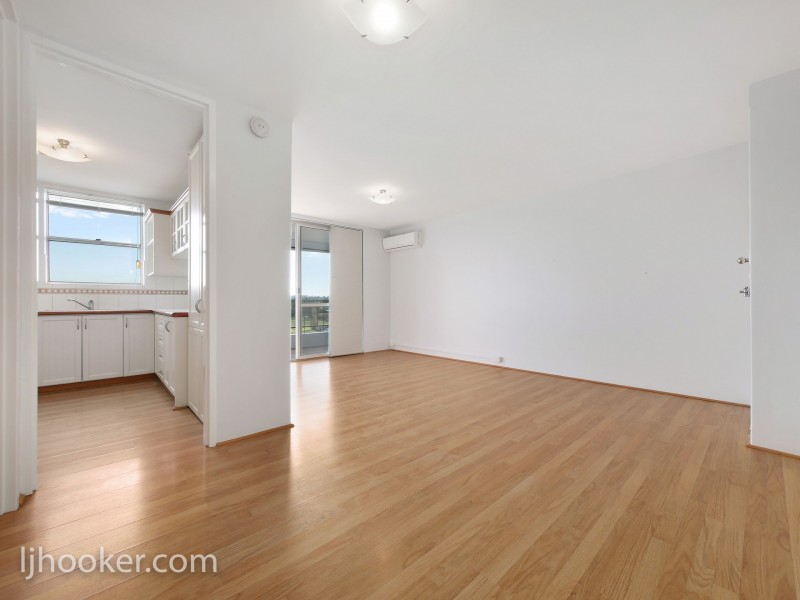 37/40 Pollard Street, Glendalough WA 6016