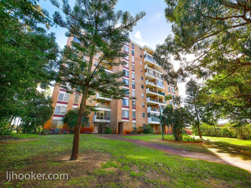 37/40 Pollard Street, Glendalough WA 6016