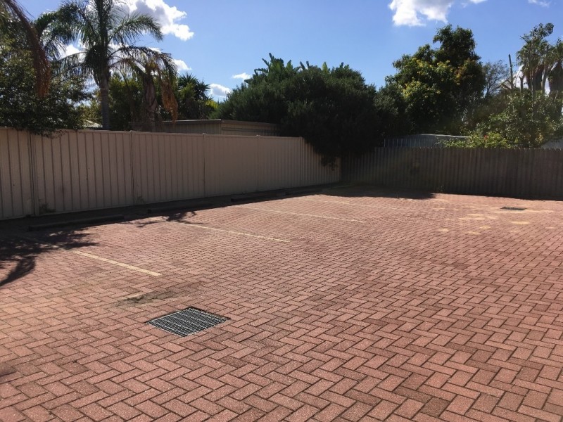 8 Grange Drive, Cooloongup WA 6168