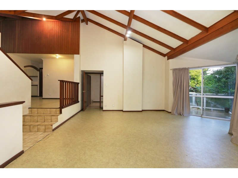 400 Lesmurdie Road, Lesmurdie WA 6076