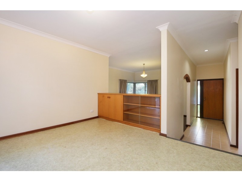 400 Lesmurdie Road, Lesmurdie WA 6076