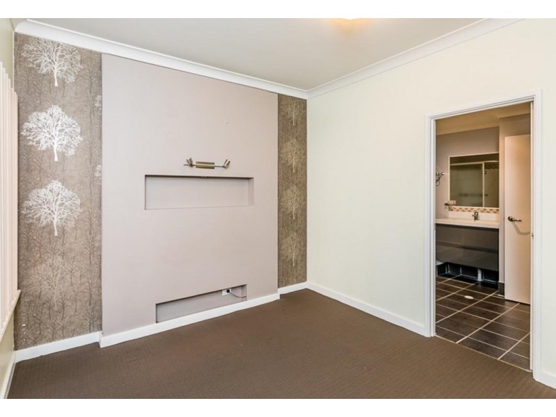 2/8 King George Street, Victoria Park WA 6100