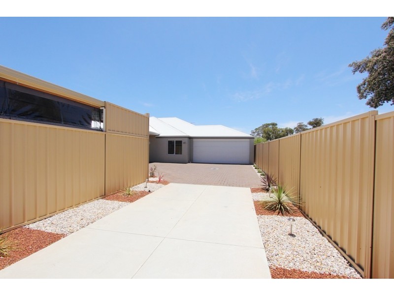 100A Gerard Street, East Cannington WA 6107