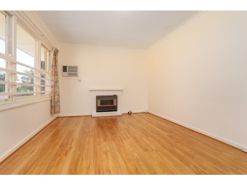 8 Beaconsfield Street, St James WA 6102