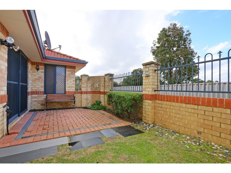 1/28 Alday Street, St James WA 6102