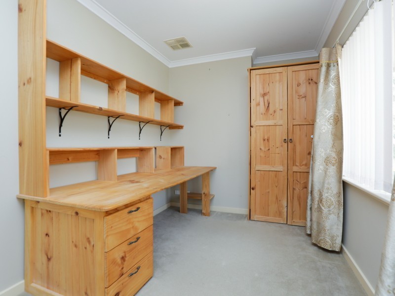 7 Devine Street, Maddington WA 6109