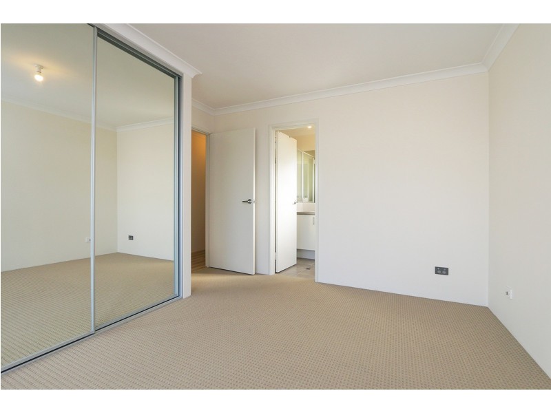 4 Telopea Way, Piara Waters WA 6112