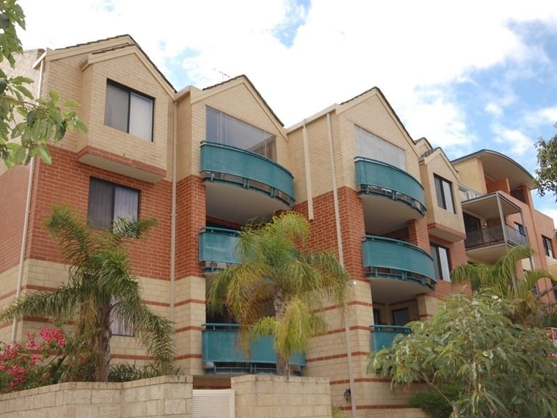 4/30 Bronte Street, East Perth WA 6004