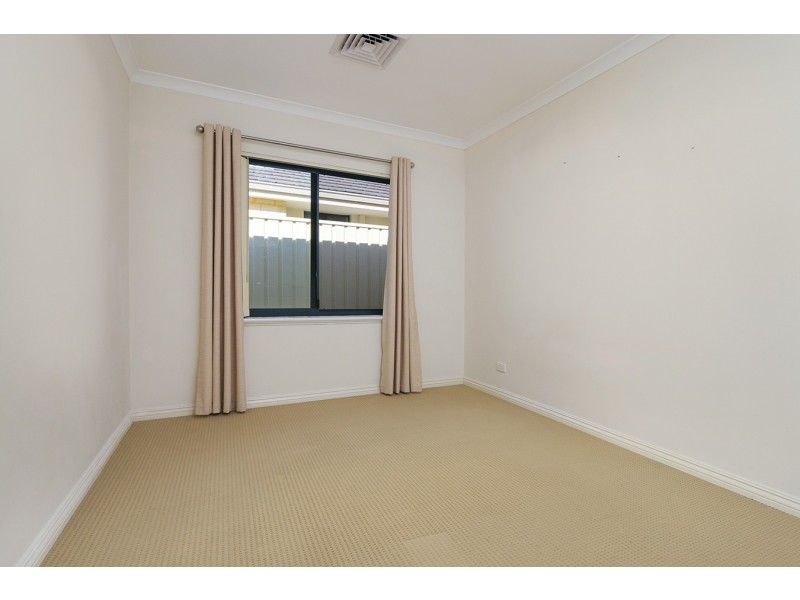 53 Kembla Circle, Madeley WA 6065