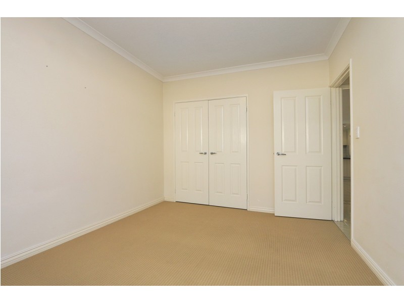 53 Kembla Circle, Madeley WA 6065