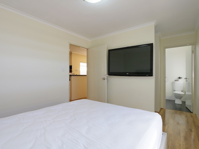 92 Amherst Road, Canning Vale WA 6155