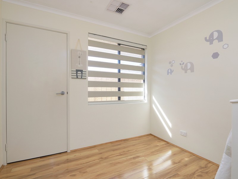 92 Amherst Road, Canning Vale WA 6155