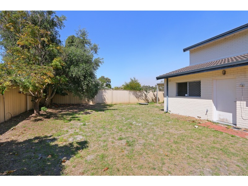 1/27 Melinga Court, Karawara WA 6152