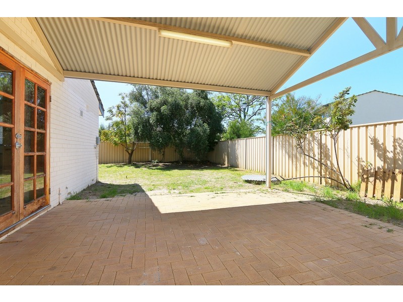 1/27 Melinga Court, Karawara WA 6152
