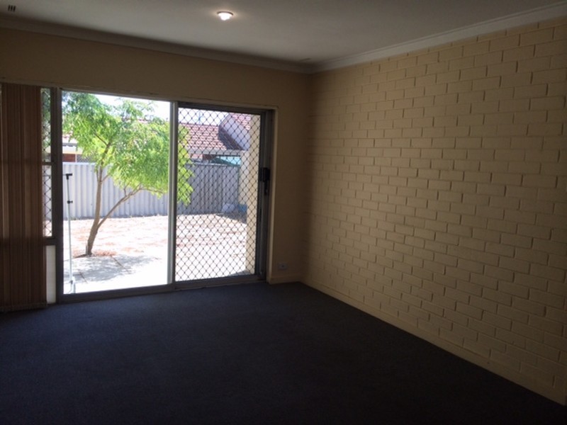 4/307 Wharf Street, Queens Park WA 6107